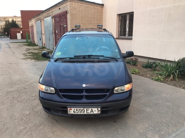 Chrysler Voyager III, 7 мест, 1998 г.