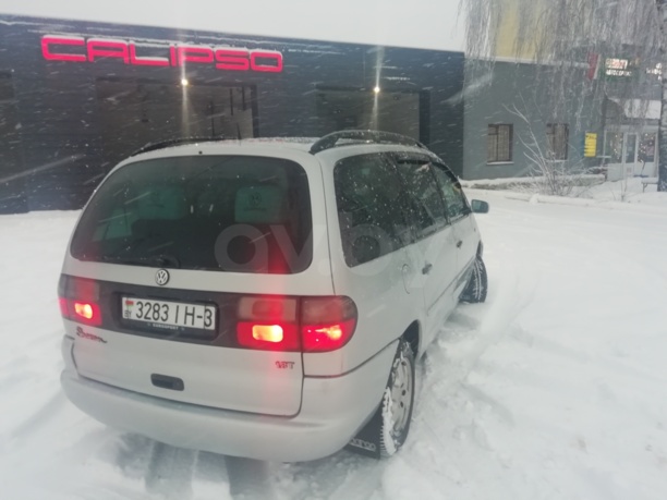 Volkswagen Sharan I, 7 мест, 2000 г.