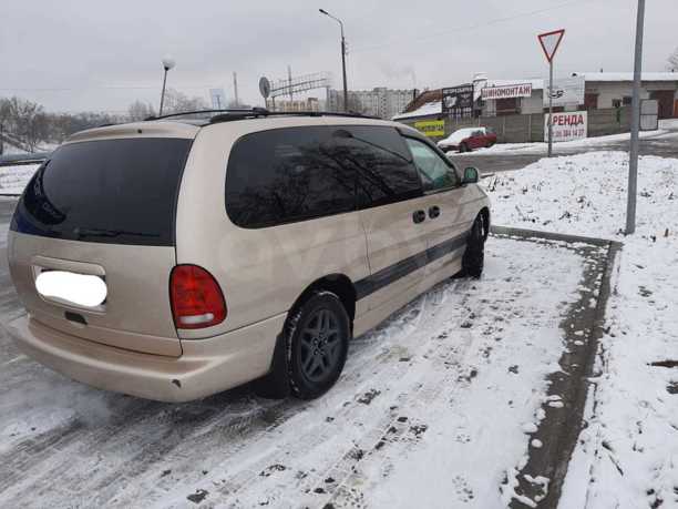 Dodge Grand Caravan III, 7 мест, 1996 г.