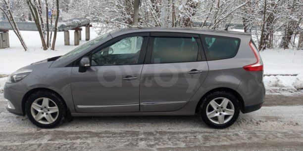Renault Grand Scenic III · 2-й рестайлинг, 7 мест, 2015 г.