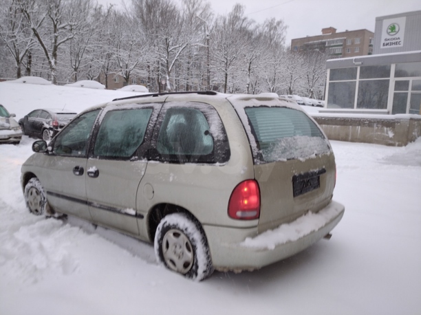 Dodge Caravan III, 7 мест, 1999 г.