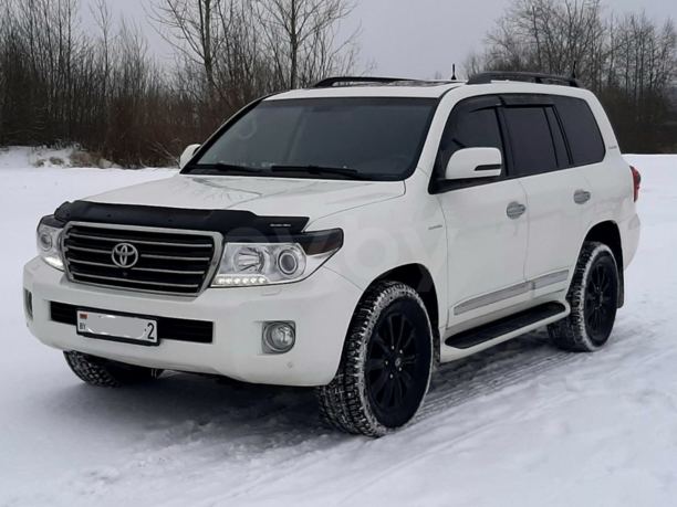 Toyota Land Cruiser J200 · Рестайлинг, 7 мест, 2015 г.