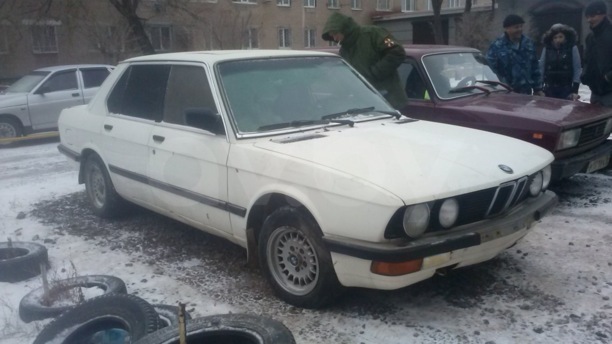BMW 5 серия E28, 1986 г.