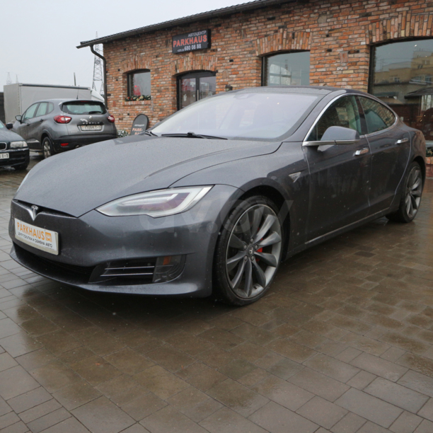 Tesla Model S I · Рестайлинг, 2016 г.