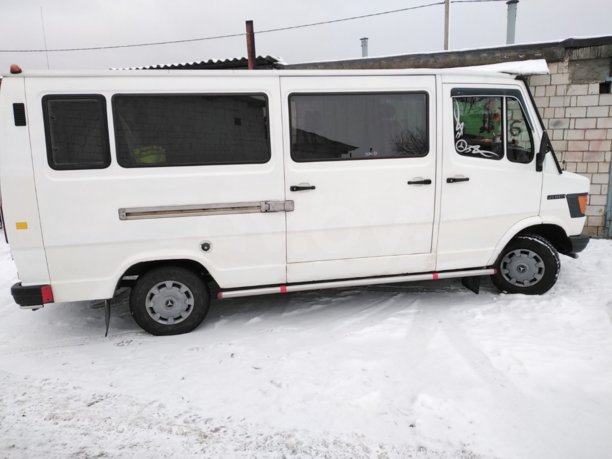 Mercedes-Benz T1 (207D-410D), 1993 г.