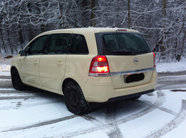 Opel Zafira B · Рестайлинг, 7 мест, 2008 г.