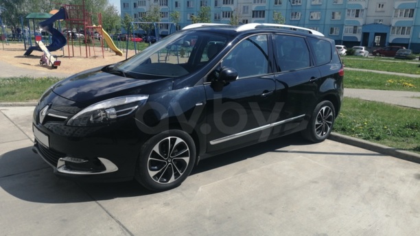 Renault Grand Scenic III · 2-й рестайлинг, 5 мест, 2015 г.