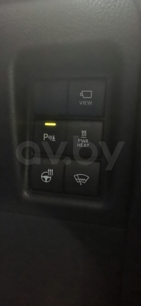 Toyota Land Cruiser Prado J150 II · Рестайлинг, 5 мест, 2018 г.