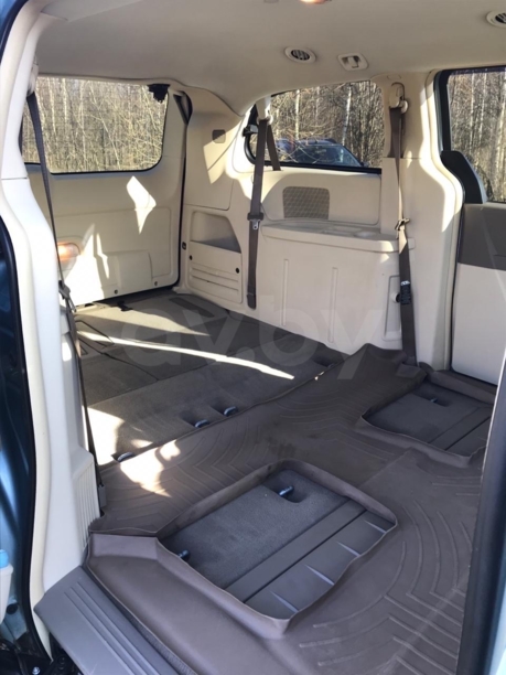 Chrysler Town and Country IV, 5 мест, 2007 г.