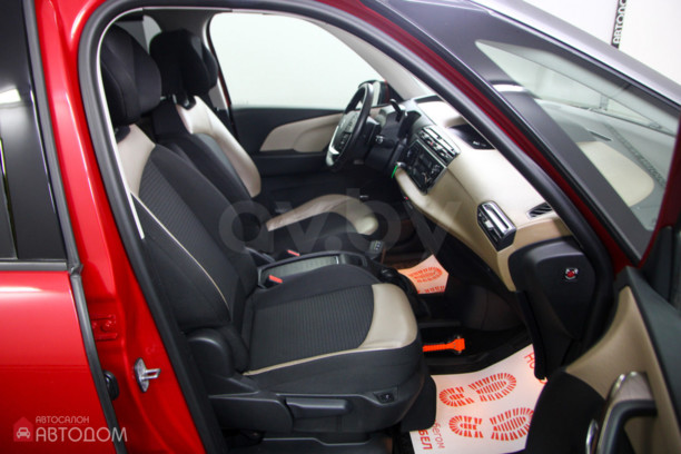 Citroen C4 Grand Picasso II, 7 мест, 2014 г.