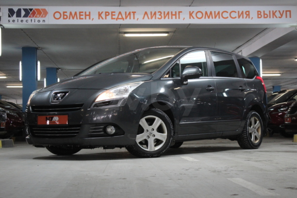 Peugeot 5008 I, 5 мест, 2011 г.