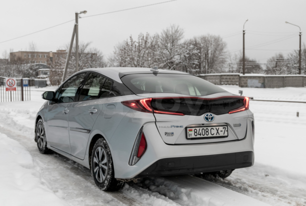 Toyota Prius Prime, 2017 г.
