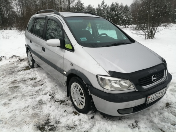 Opel Zafira A, 7 мест, 2000 г.