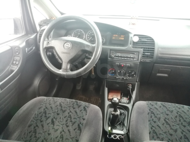 Opel Zafira A, 7 мест, 2000 г.