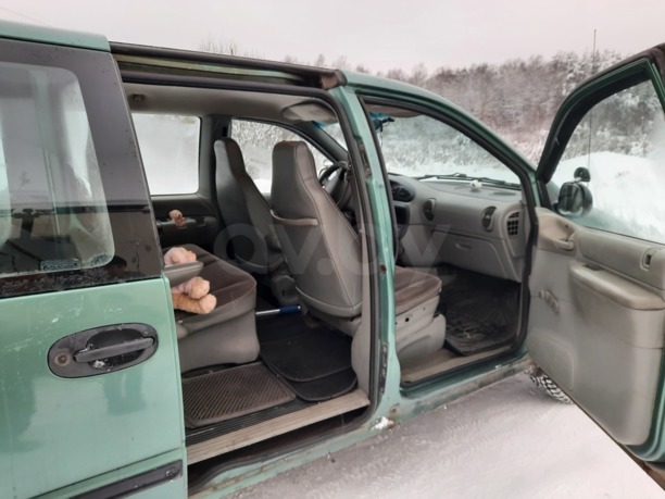 Dodge Caravan III, 7 мест, 1999 г.