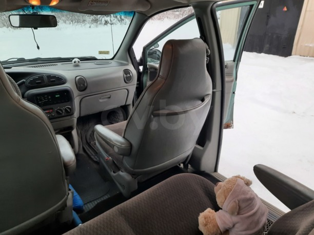 Dodge Caravan III, 7 мест, 1999 г.