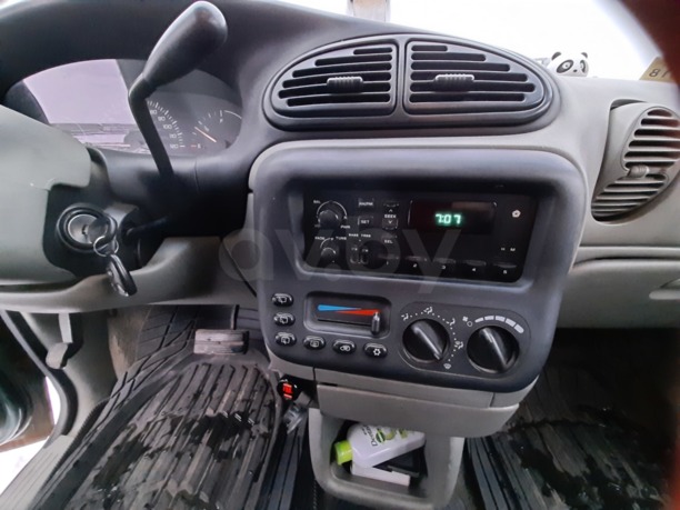 Dodge Caravan III, 7 мест, 1999 г.