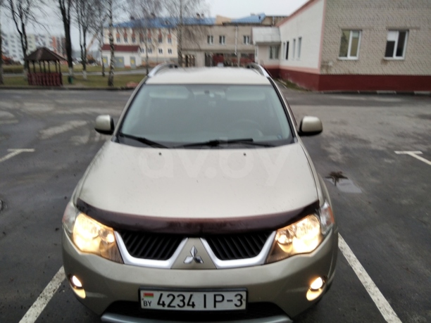 Mitsubishi Outlander XL, 5 мест, 2007 г.