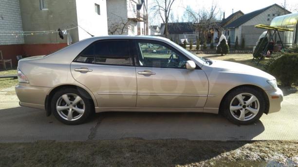 Lexus IS I, 2001 г.