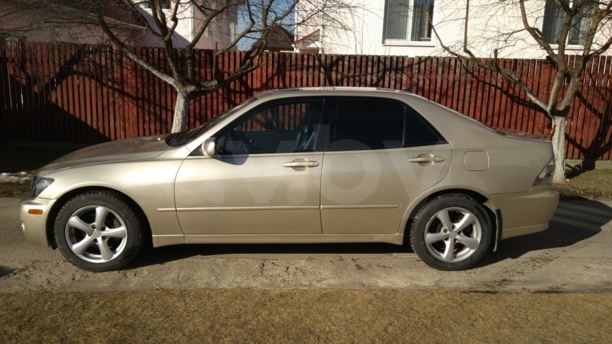 Lexus IS I, 2001 г.