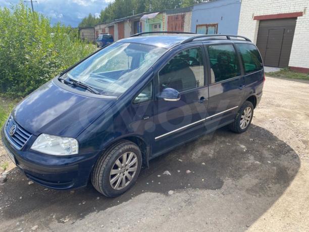 Volkswagen Sharan I · 2-й рестайлинг, 5 мест, 2004 г.