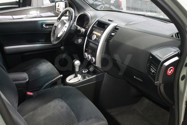 Nissan X-Trail II (T31) · Рестайлинг, 5 мест, 2011 г.