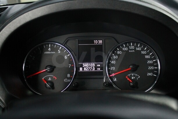 Nissan X-Trail II (T31) · Рестайлинг, 5 мест, 2011 г.