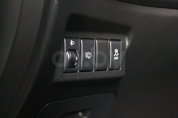Nissan X-Trail II (T31) · Рестайлинг, 5 мест, 2011 г.
