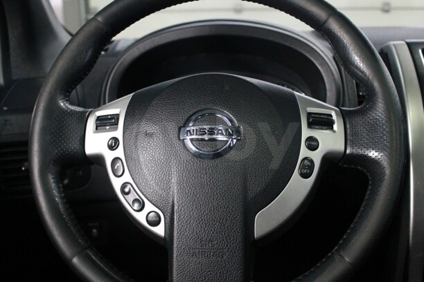 Nissan X-Trail II (T31) · Рестайлинг, 5 мест, 2011 г.