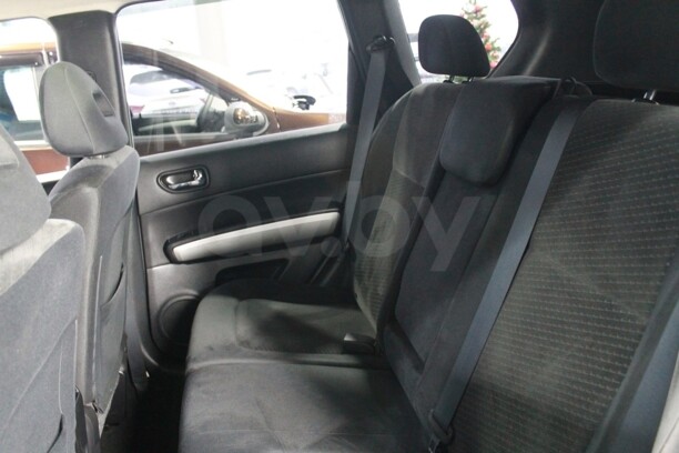 Nissan X-Trail II (T31) · Рестайлинг, 5 мест, 2011 г.