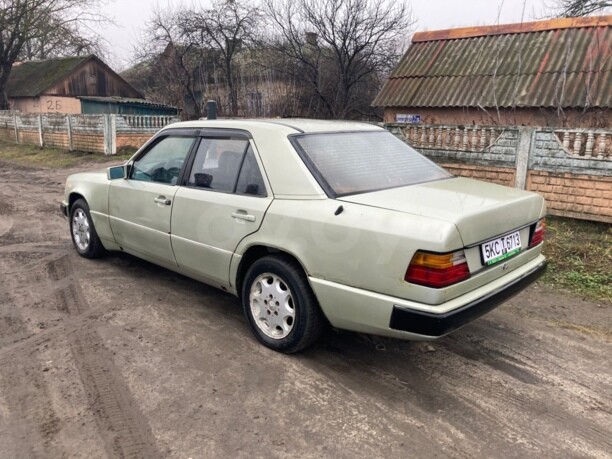 Mercedes-Benz E-Класс W124, S124, C124, A124, 1987 г.