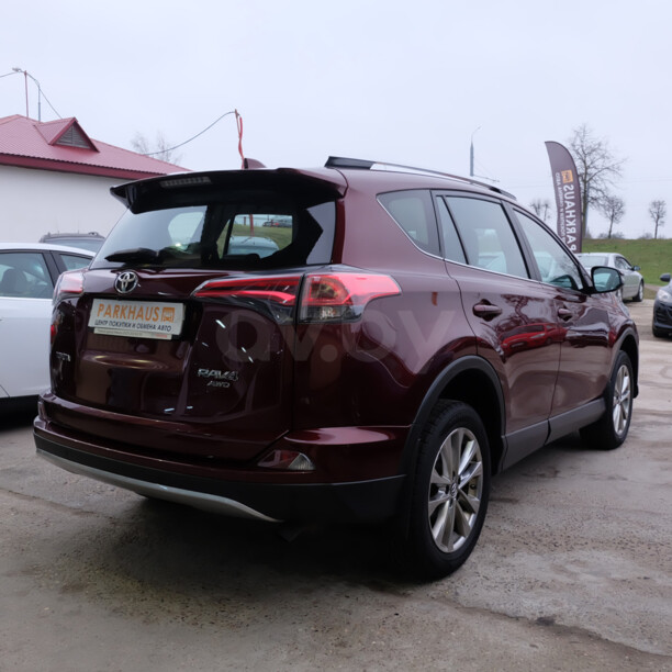 Toyota RAV4 IV (XA40) · Рестайлинг, 5 мест, 2017 г.