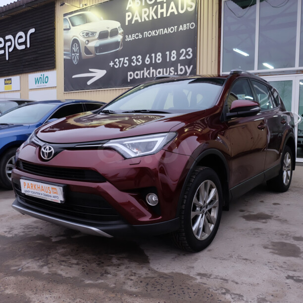 Toyota RAV4 IV (XA40) · Рестайлинг, 5 мест, 2017 г.