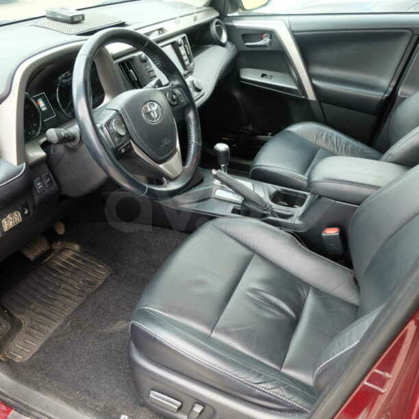 Toyota RAV4 IV (XA40) · Рестайлинг, 5 мест, 2017 г.