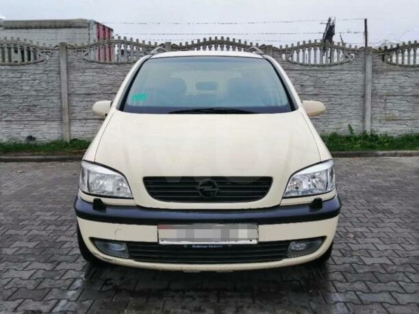 Opel Zafira A, 7 мест, 2000 г.