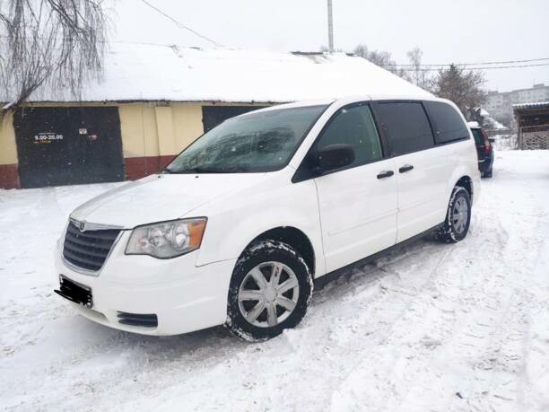 Chrysler Town and Country V, 7 мест, 2007 г.