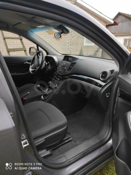Chevrolet Orlando, 7 мест, 2012 г.