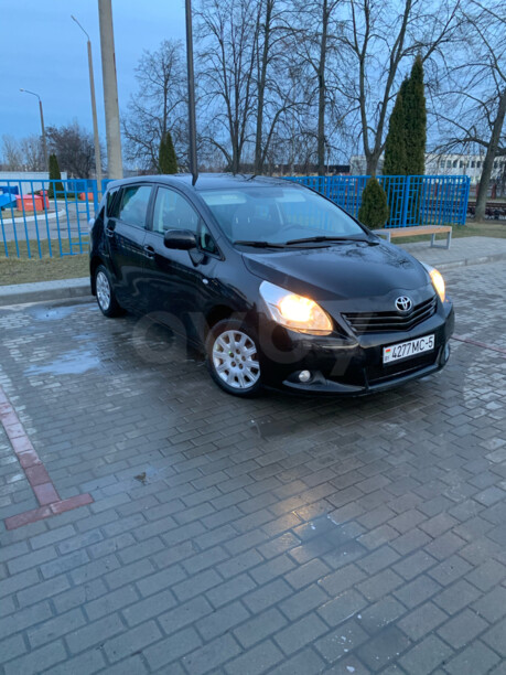 Toyota Verso I, 5 мест, 2010 г.