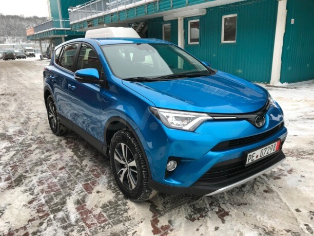 Toyota RAV4 IV (XA40) · Рестайлинг, 5 мест, 2017 г.
