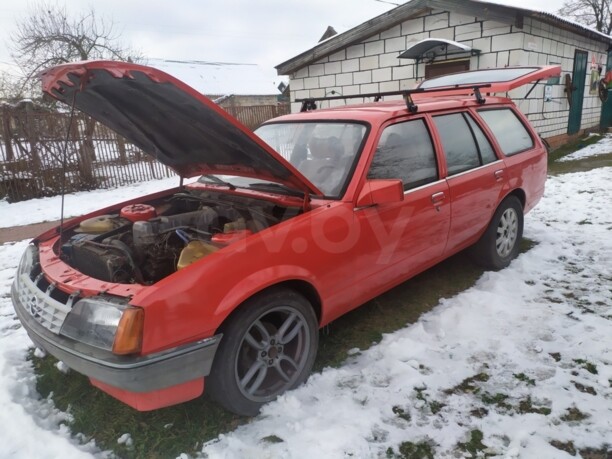 Opel Rekord, 1986 г.