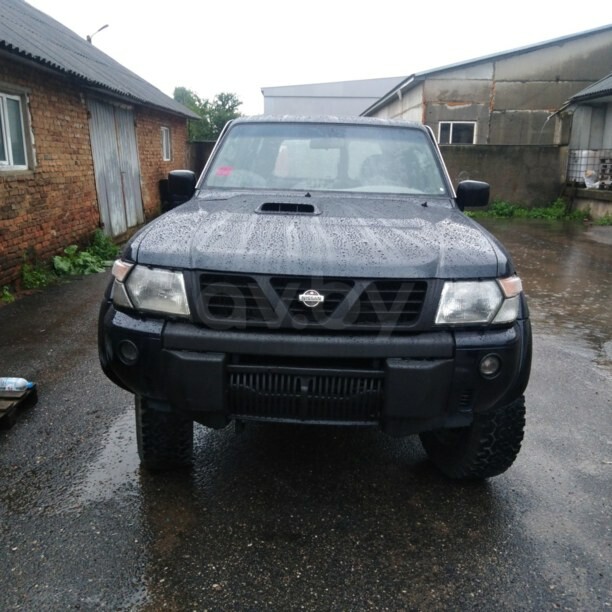 Nissan Patrol Y61, 5 мест, 1999 г.