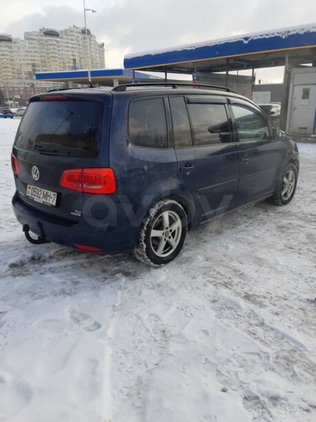 Volkswagen Touran II, 5 мест, 2011 г.