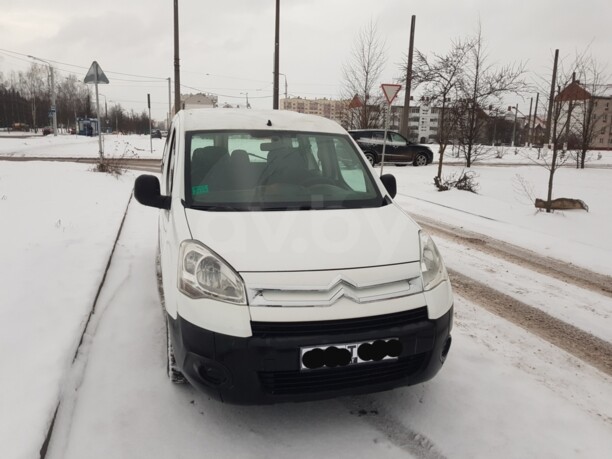 Citroen Berlingo II, 5 мест, 2010 г.