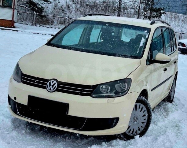 Volkswagen Touran II, 5 мест, 2013 г.