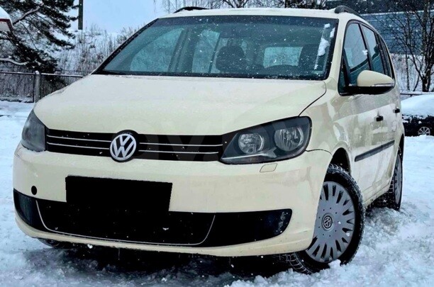 Volkswagen Touran II, 5 мест, 2013 г.