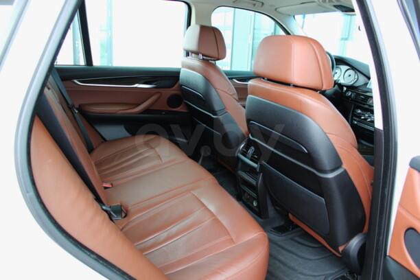 BMW X5 F15, 5 мест, 2015 г.