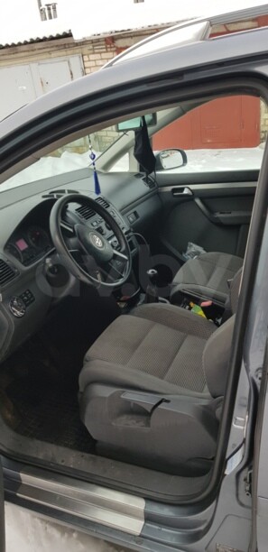 Volkswagen Touran I, 5 мест, 2003 г.