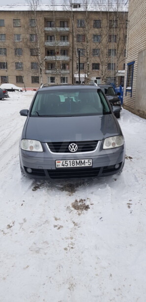 Volkswagen Touran I, 5 мест, 2003 г.
