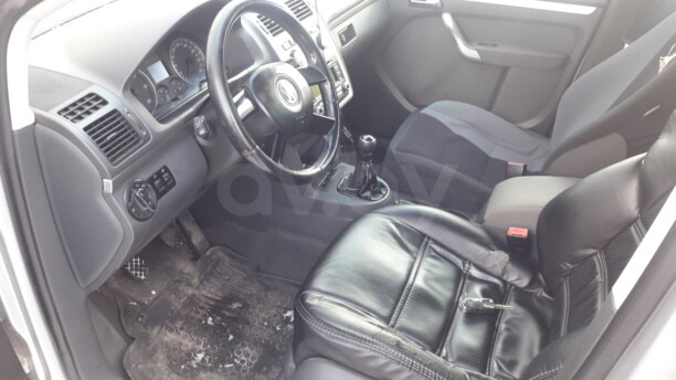 Volkswagen Touran I, 5 мест, 2004 г.