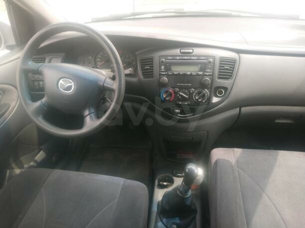 Mazda MPV II, 7 мест, 2002 г.